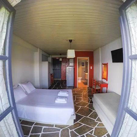 Melies- Seaside Boutique Хортон