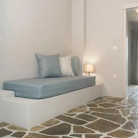 Melies- Seaside Boutique *