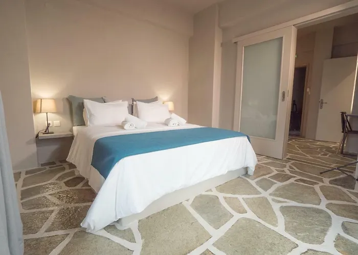 Melies- Seaside Boutique * Chorto