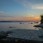 Melies- Seaside Boutique Chorto