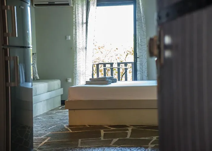 Melies- Seaside Boutique