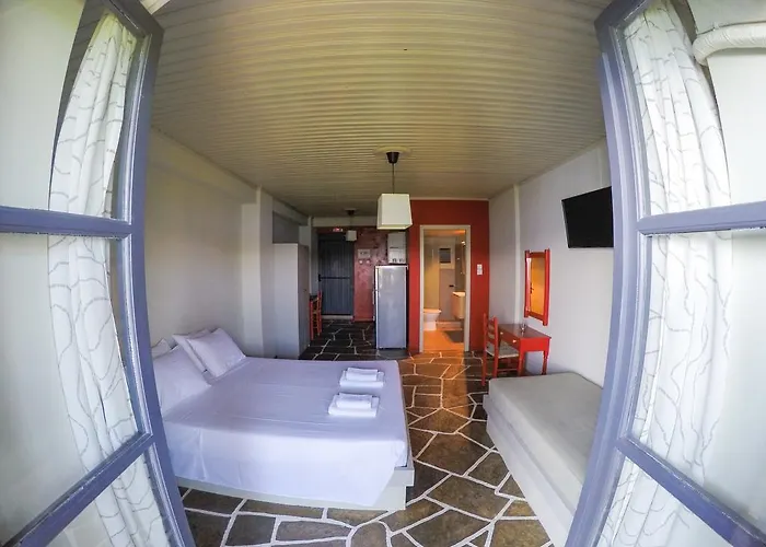 Melies- Seaside Boutique Hórto